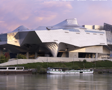 Un écran outdoor pour le Musée des Confluences